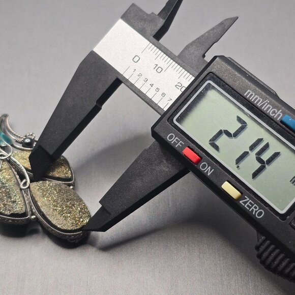 VTG Goldstone Leaf Brooch Pendant 2.25" Silver Tone Green Glass Hematite Accents - Picture 7 of 11